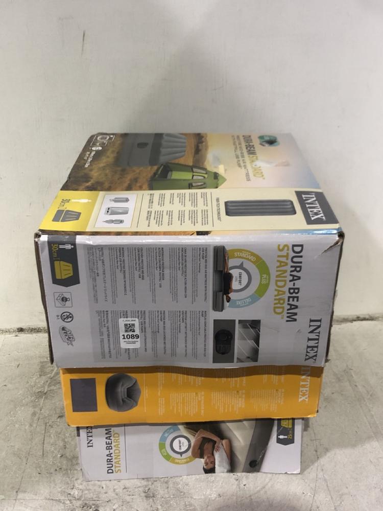 Lot 1089  
            Chesterfield SR45 - Parcel Delivery Only 

                
3X ASSORTED AIR BEDS TO INCLUDE INTEX DURA-BEAM STANDARD AIR BED (LOCATION: C2)