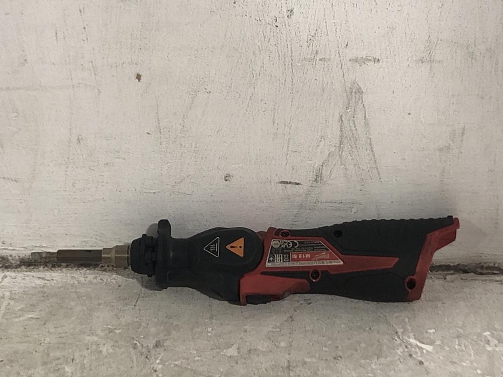Lot 111  
            Chesterfield SR45 - Parcel Delivery Only 

                
MILWAUKEE M12 SUB COMPACT SOLDERING IRON (LOCATION: F2)