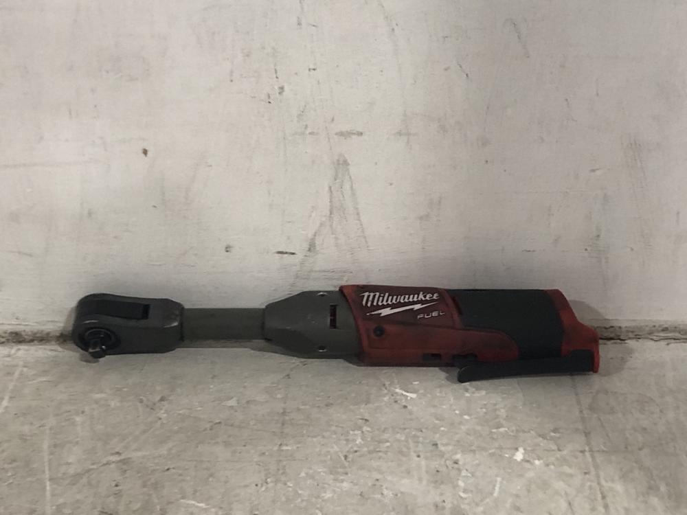 Lot 112  
            Chesterfield SR45 - Parcel Delivery Only 

                
MILWAUKEE M12 FUEL LONG REACH 3/8 RATCHET (LOCATION: F2) (18+ ID REQUIRED)