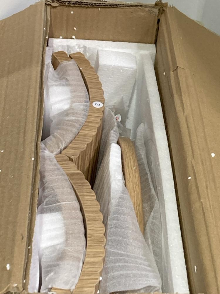 Lot 1179  
            Chesterfield SR45 - Parcel Delivery Only 

                
CARINA SIDE TABLE OAK 697939/01 (LOCATION: C6)