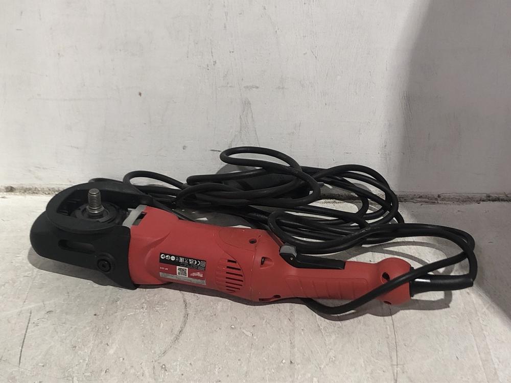Lot 11  
            Chesterfield SR45 - Parcel Delivery Only 

                
MILWAUKEE 240V 1200W 150MM POLISHER ORIGINAL RRP £219 (LOCATION: B1)