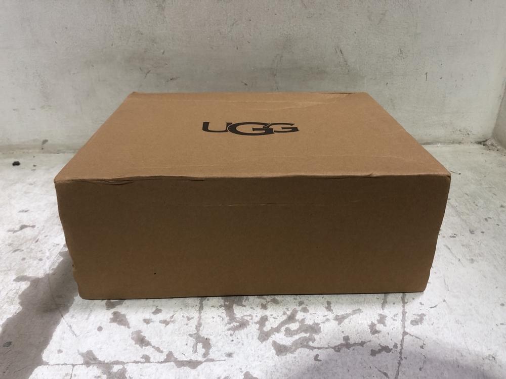 Lot 1206  
            Chesterfield SR45 - Parcel Delivery Only 

                
UGG TAZZ SLIPER CREAM UK 6 (LOCATION: C8)
