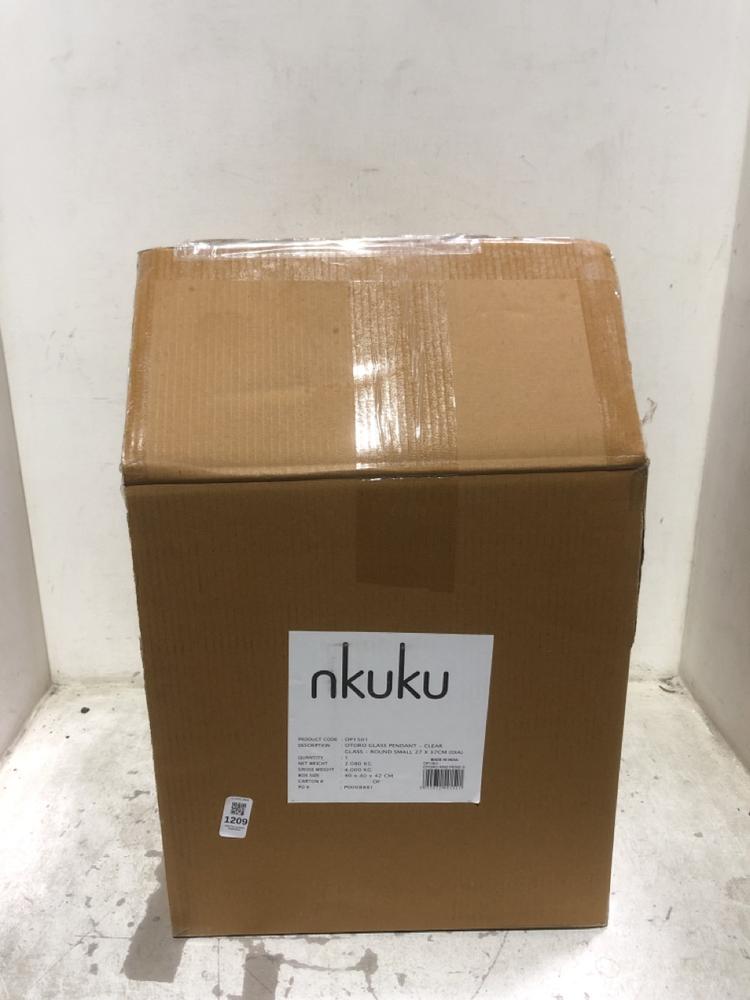 Lot 1209  
            Chesterfield SR45 - Parcel Delivery Only 

                
NKUKU GLASS PENDANT CLEAR GLASS ROUND SMALL 27 X 37CM (LOCATION: C8)