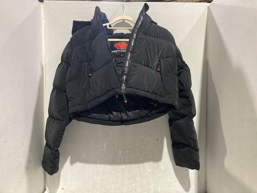 Lot 1229  
            Chesterfield SR45 - Parcel Delivery Only 

                
ZAVETTI CANADA ZVC BELLUCCI BLACK/BLACK UK LARGE (LOCATION: C9)