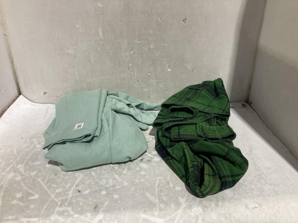 Lot 1231  
            Chesterfield SR45 - Parcel Delivery Only 

                
LUCY AND YAK DENIM OVERRALLS UK 6R TO INCLUDE THE ROOKIE SHIRT BY SUPER DRY (LOCA...