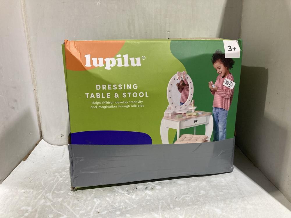 Lot 1242  
            Chesterfield SR45 - Parcel Delivery Only 

                
IUPILUDRESSING TABLE & STOOL 3+ (LOCATION: C9)