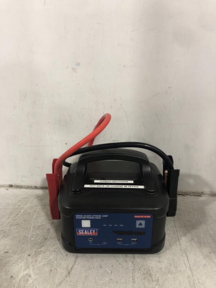 Lot 124  
            Chesterfield SR45 - Parcel Delivery Only 

                
SEALEY 3500A 12/24V LITHIUM JUMP STARTER POWER PACK (LOCATION: F2)