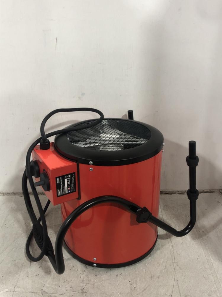 Lot 128  
            Chesterfield SR45 - Parcel Delivery Only 

                
SEALEY 3KW INDUSTRIAL FAN HEATER WITH 2 HEAT SETTINGS (LOCATION: F2)
