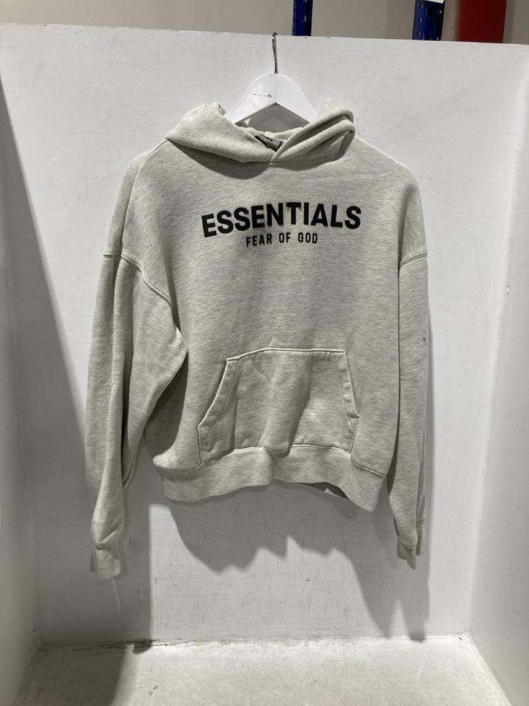 Lot 1294  
            Chesterfield SR45 - Parcel Delivery Only 

                
ESSENTIAL FEAR OF GOD HOODIE GREY UKSIZE XL (LOCATION: B3)