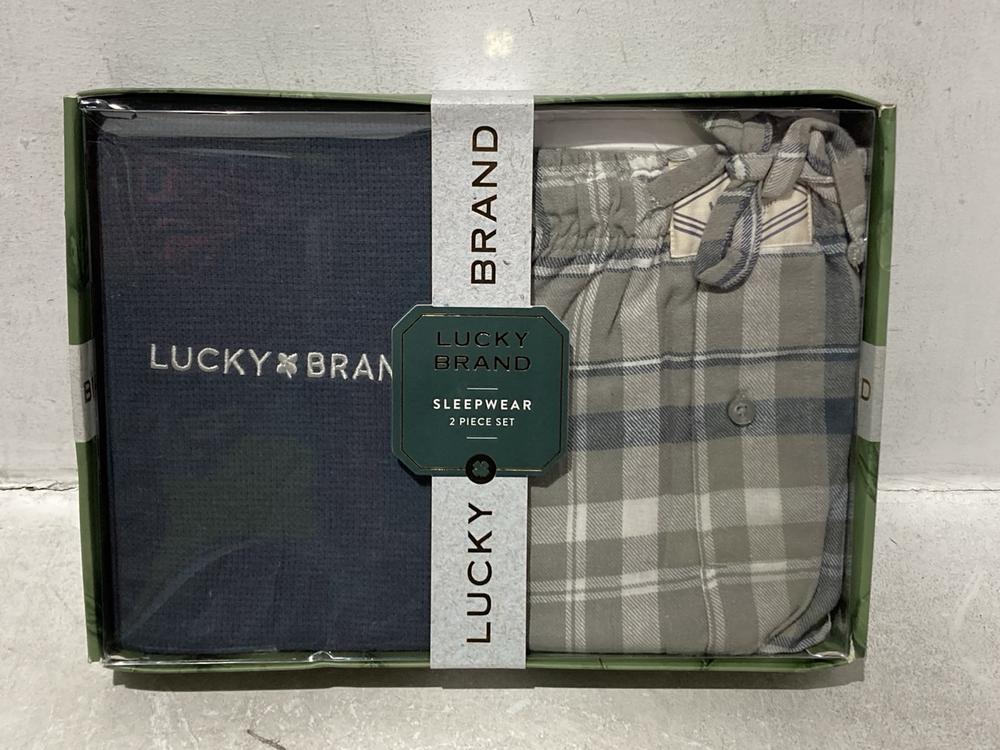 Lot 1302  
            Chesterfield SR45 - Parcel Delivery Only 

                
4X ASSORTED BRANDED CLOTHING TO INCLUDE LUCKY LONGSLEEVE THERMAL HENLEY & FLANNEL...