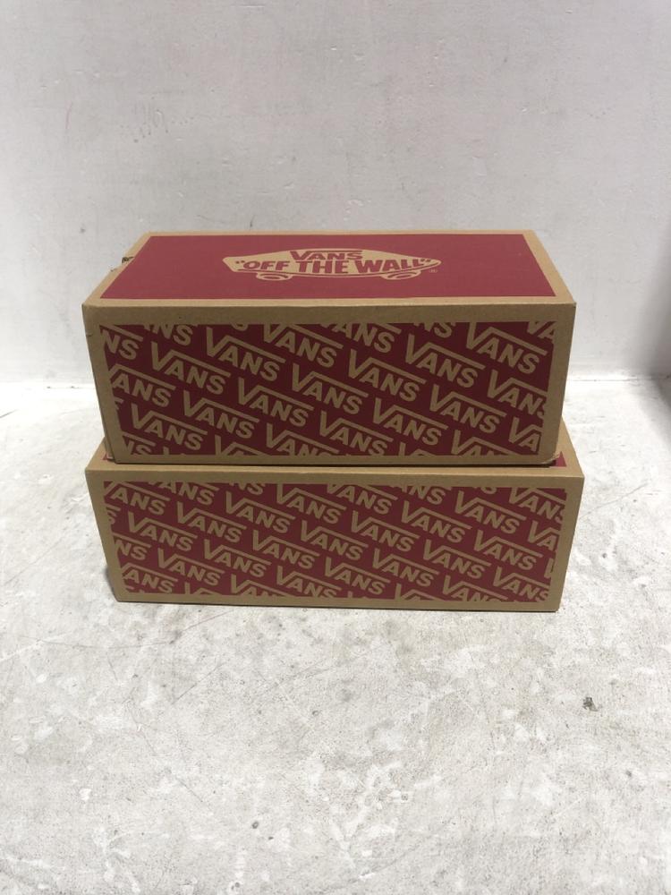 Lot 1319  
            Chesterfield SR45 - Parcel Delivery Only 

                
VANS OLD SKOOL THEORY WALLNUT UK 13 KIDS TO INCLUDE CLASSIC SLIP ON YELLOW LOGO R...