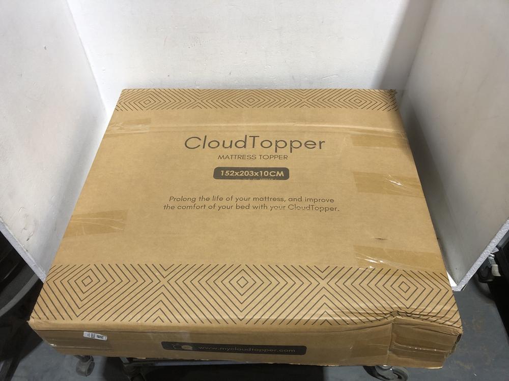 Lot 1326  
            Chesterfield SR45 - Parcel Delivery Only 

                
CLOUD TOPPER MATRESS TOPPER (LOCATION: B4)
