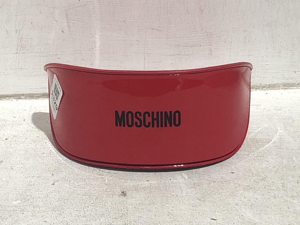 Lot 1329  
            Chesterfield SR45 - Parcel Delivery Only 

                
MOSCHINO SUNGLASSES IN WHITE/RED/BLACK (LOCATION: B5)