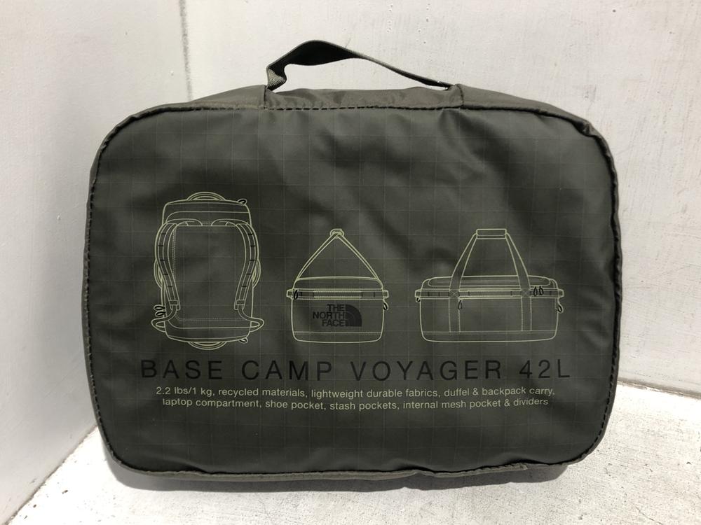 Lot 1344  
            Chesterfield SR45 - Parcel Delivery Only 

                
THE NORTH FACE BASE CAMP VOYAGER 42L DUFFEL BAG IN GREEN ORIGINAL RRP £125 (LOCAT...