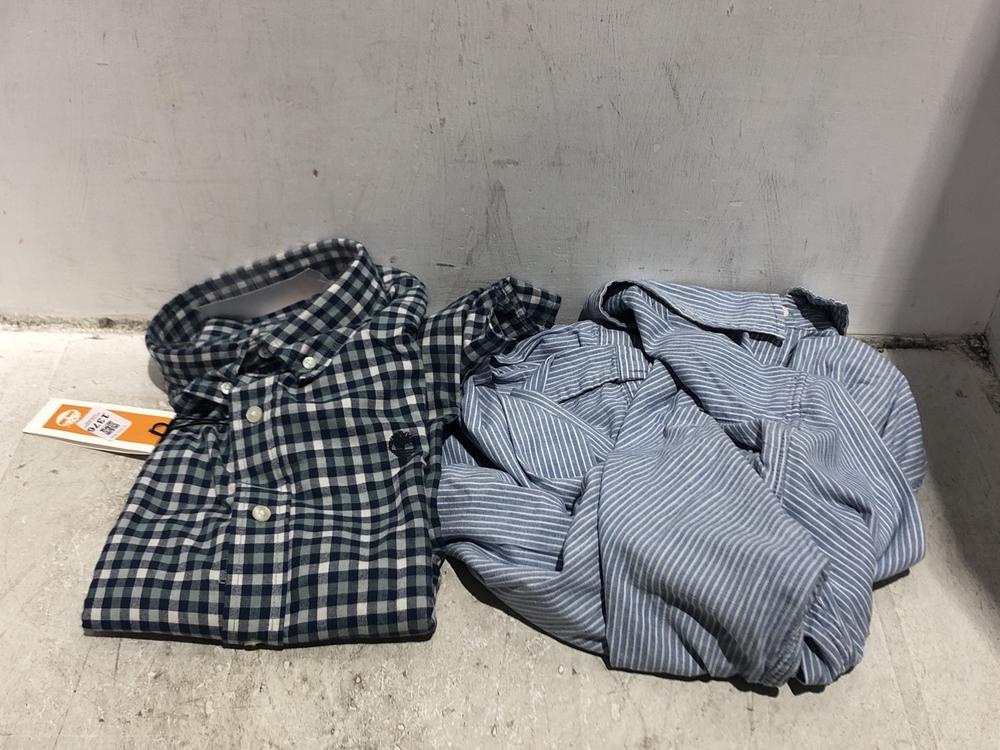 Lot 1376  
            Chesterfield SR45 - Parcel Delivery Only 

                
TIMBERLAND CHECKERED GREEN SHIRT SIZE L TO INCLUDE LEVIS BLUE/WHITE STRIPED SHIRT...