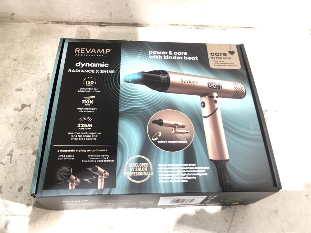 Lot 1390  
            Chesterfield SR45 - Parcel Delivery Only 

                
REVAMP PROFESSIONAL DIGITAL INTELLIGENT HAIR DRYER (LOCATION: B7)