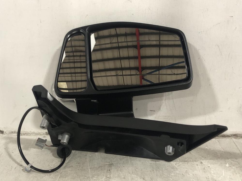 Lot 139  
            Chesterfield SR45 - Parcel Delivery Only 

                
NS MIRROR TRANSIT CUSTOM 489 59 5651 (LOCATION: F2)