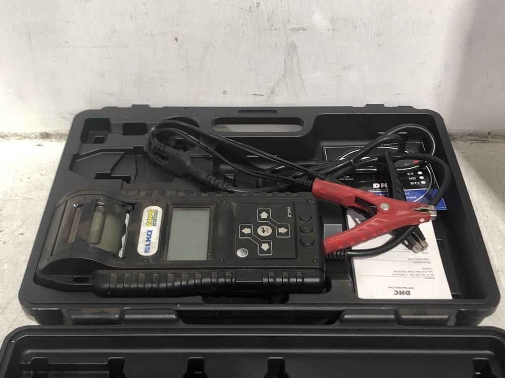 Lot 13  
            Chesterfield SR45 - Parcel Delivery Only 

                
DHC DIGIITAL BATTERY & ELECTRICAL SYSTEM ANALYZER (LOCATION: B1)