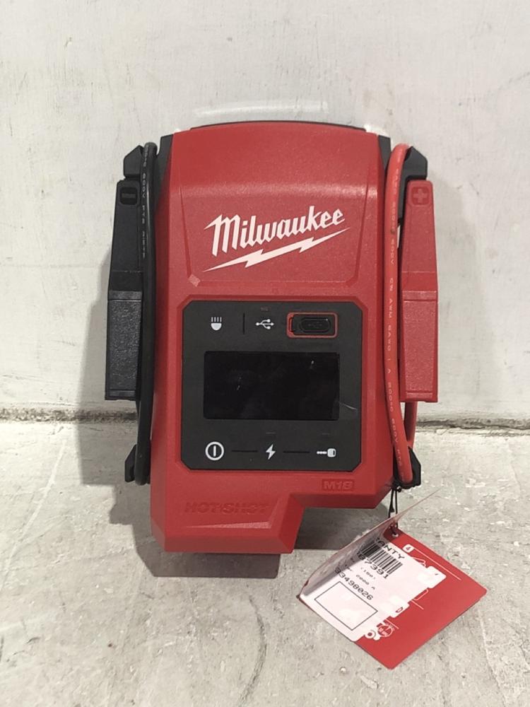 Lot 14  
            Chesterfield SR45 - Parcel Delivery Only 

                
MILWAUKEE JUMP STARTER M18 JS2000 ORIGINAL RRP £359 (LOCATION: B1)