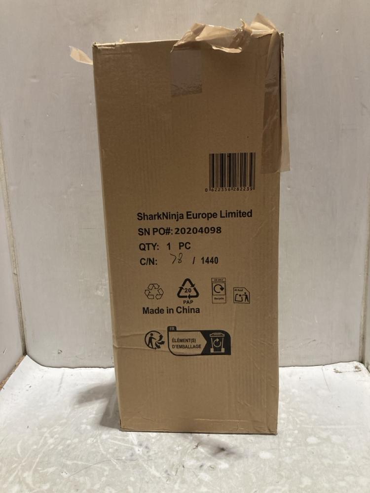 Lot 1568  
            Chesterfield SR45 - Parcel Delivery Only 

                
SHARK STEAM PICKUP 3-1 STEAM MOP SD200UK (LOCATION: A3)