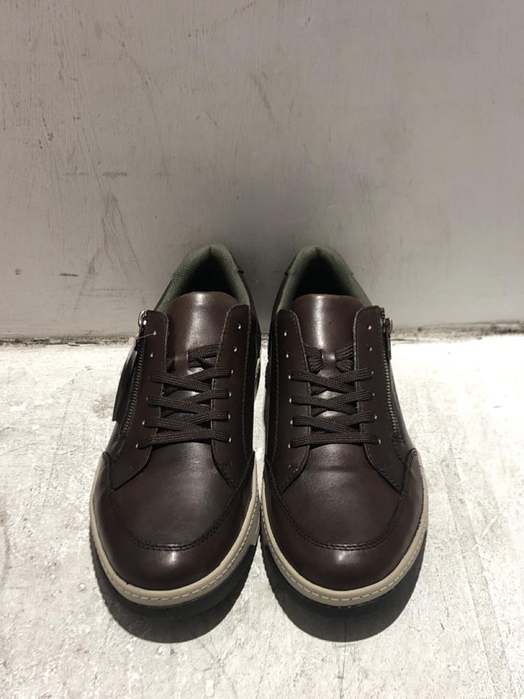 Lot 1625  
            Chesterfield SR45 - Parcel Delivery Only 

                
RIEKER TRAINERS IN BROWN SIZE 10.5 (LOCATION: A5)