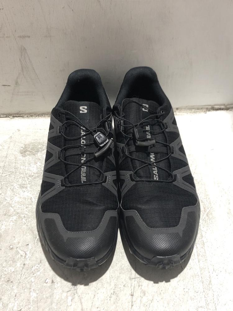 Lot 1628  
            Chesterfield SR45 - Parcel Delivery Only 

                
SALOMON WOMENS TRAIL RUNNING TRAINERS IN BLACK SIZE 11 (LOCATION: A5)