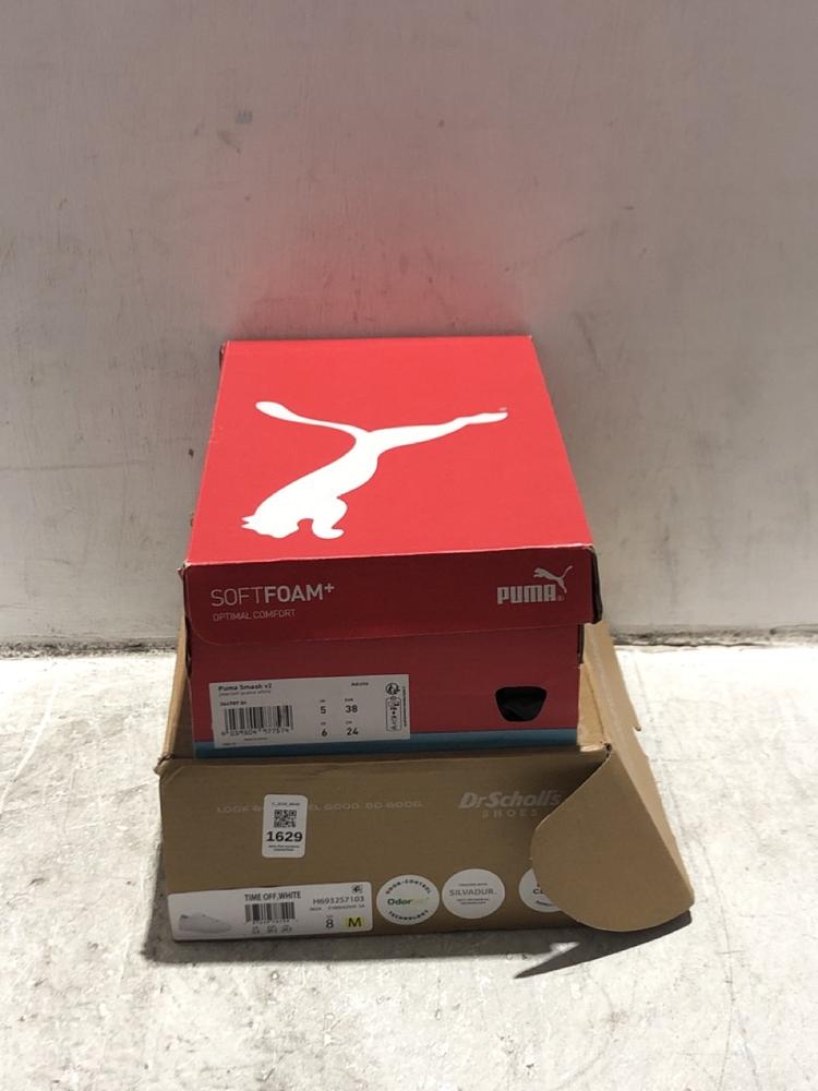 Lot 1629  
            Chesterfield SR45 - Parcel Delivery Only 

                
PUMA SMASH V2 TRAINERS IN NAVY/WHITE SIZE 5 TO INCLUDE DR SCHOLIS TIME OFF TRAINE...