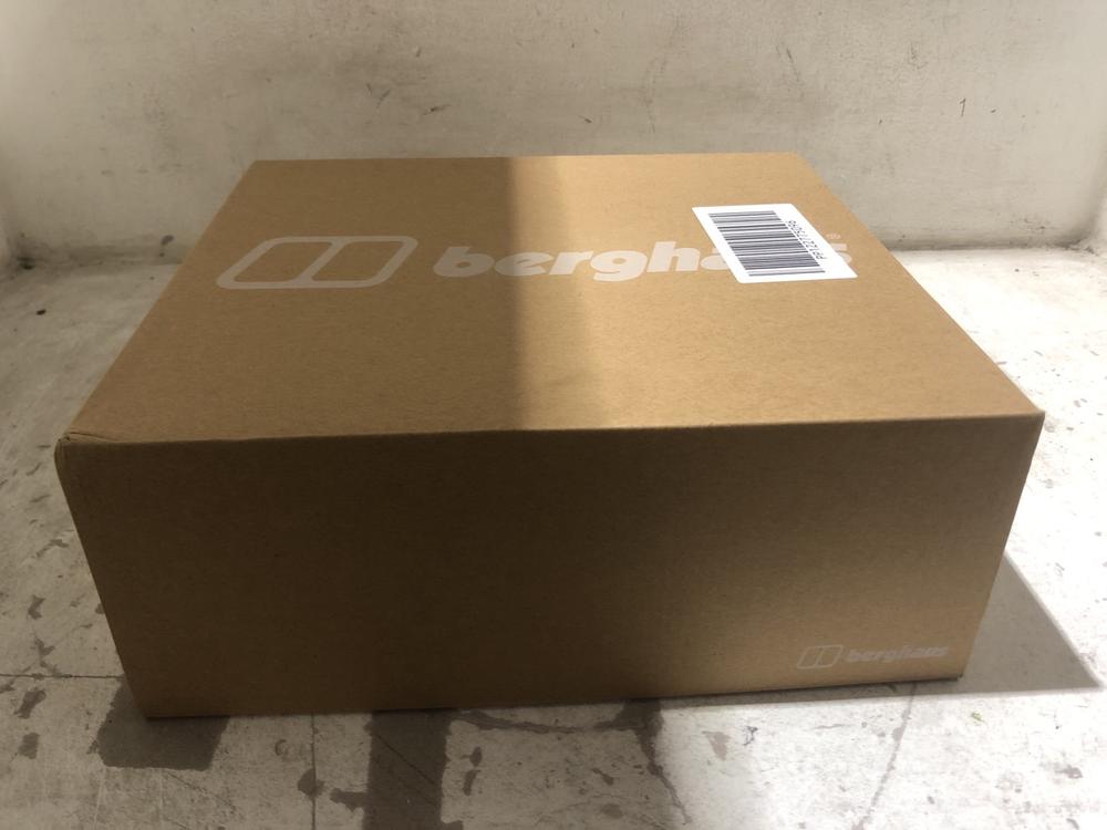 Lot 1633  
            Chesterfield SR45 - Parcel Delivery Only 

                
BERGHAUS EXPED RIDGE 2.0 TECH BOOTS IN BLACK/GREY SIZE 6 (LOCATION: A5)