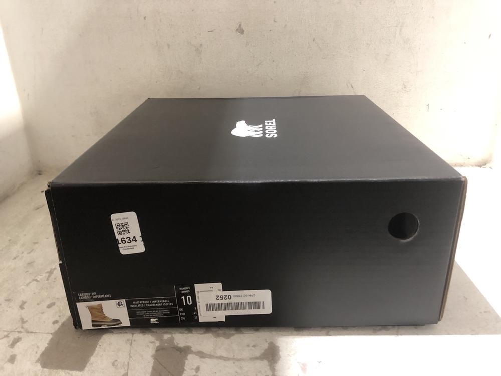 Lot 1634  
            Chesterfield SR45 - Parcel Delivery Only 

                
SOREL WOMENS CARIBOU WP BOOTS TAN SIZE 8 (LOCATION: A5)