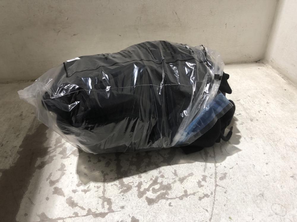 Lot 1642  
            Chesterfield SR45 - Parcel Delivery Only 

                
CARHARTT HOODY IN BLACK SIZE M (LOCATION: A5)