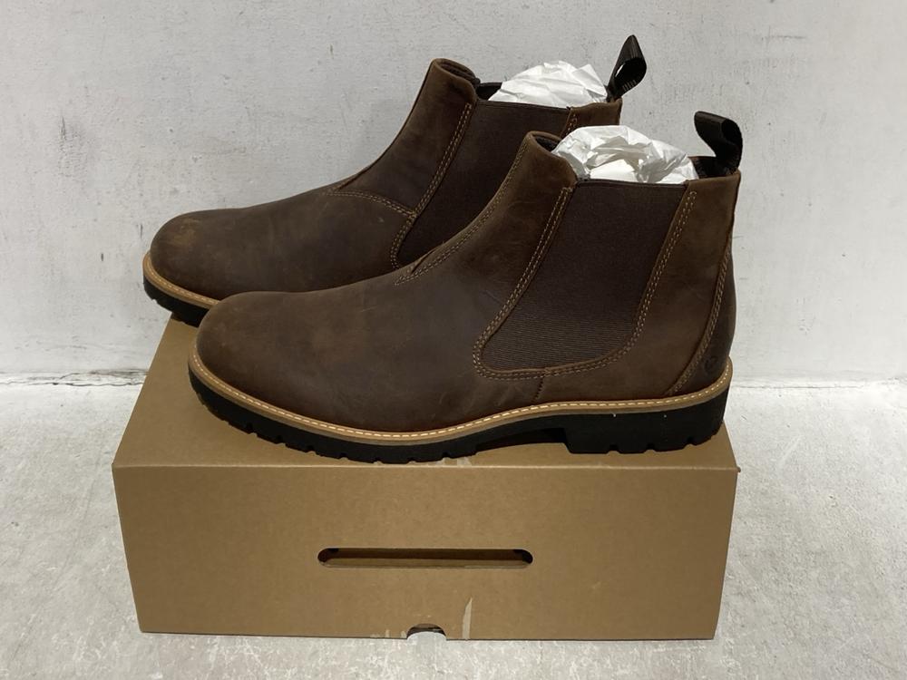 Lot 1659  
            Chesterfield SR45 - Parcel Delivery Only 

                
ECCO JAMESTOWN CHELSEA BOOTS IN CAMEL SIZE 10.5/11 (LOCATION: A6)