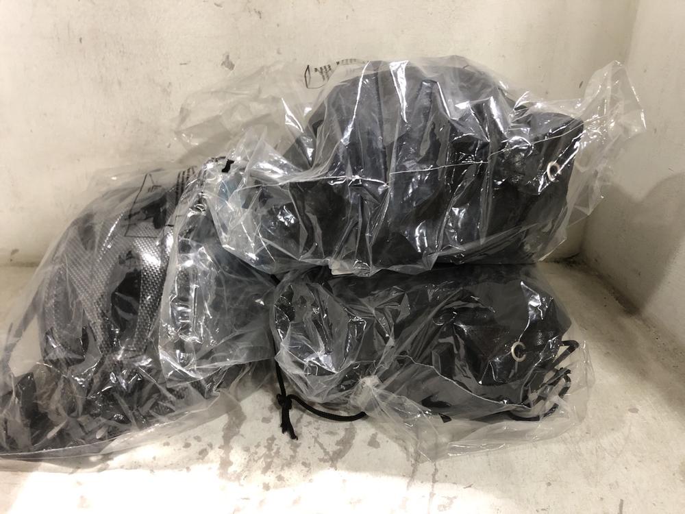 Lot 185  
            Chesterfield SR45 - Parcel Delivery Only 

                
3X CARBON FIBRE STYLE KIDS HELMETS (LOCATION: F4)