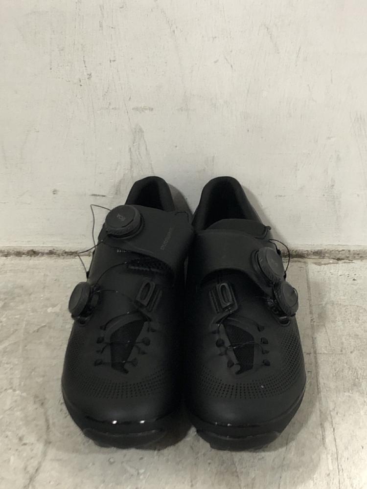 Lot 435  
            Chesterfield SR45 - Parcel Delivery Only 

                
S-PHYRE XC9 CYCLING SHOES EUR 43 (LOCATION: F10)