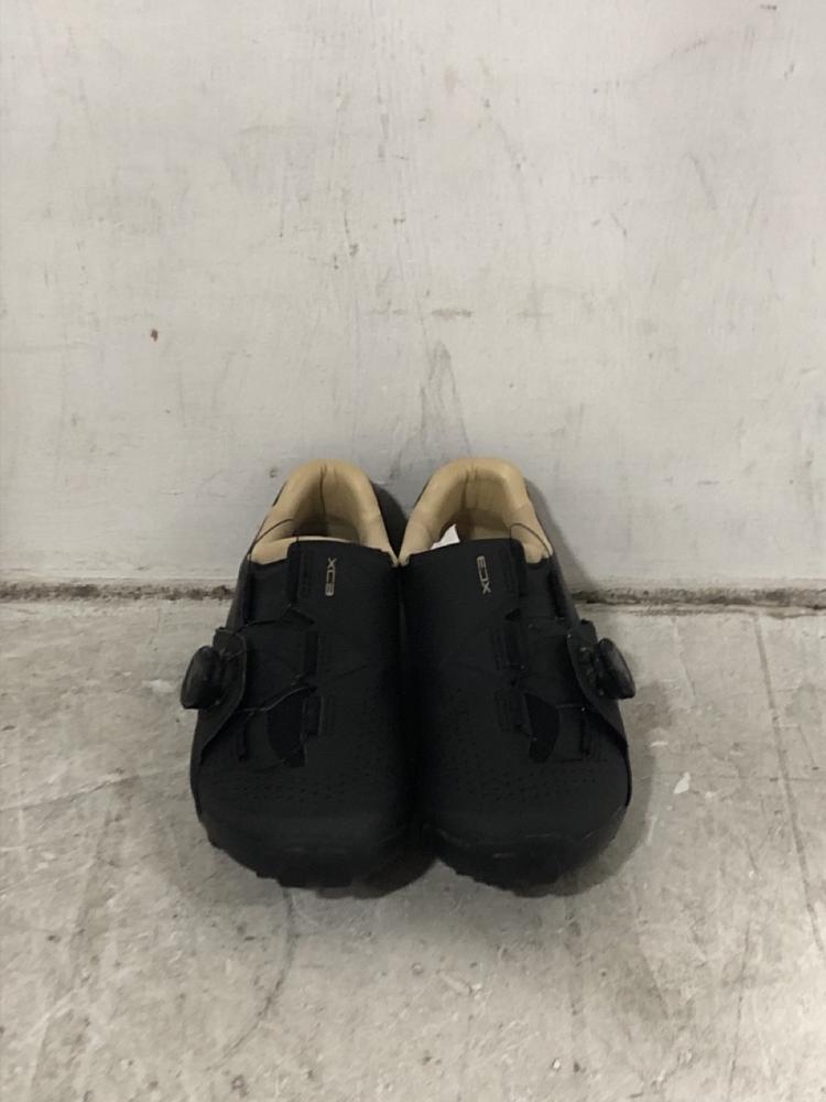 Lot 438  
            Chesterfield SR45 - Parcel Delivery Only 

                
SHIMANO XC3W CYCLING SHOES EUR 38 (LOCATION: F10)