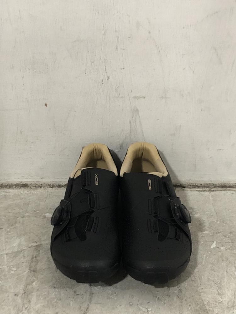 Lot 442  
            Chesterfield SR45 - Parcel Delivery Only 

                
SHIMANO XC3W CYCLING SHOES EUR 40 (LOCATION: F10)