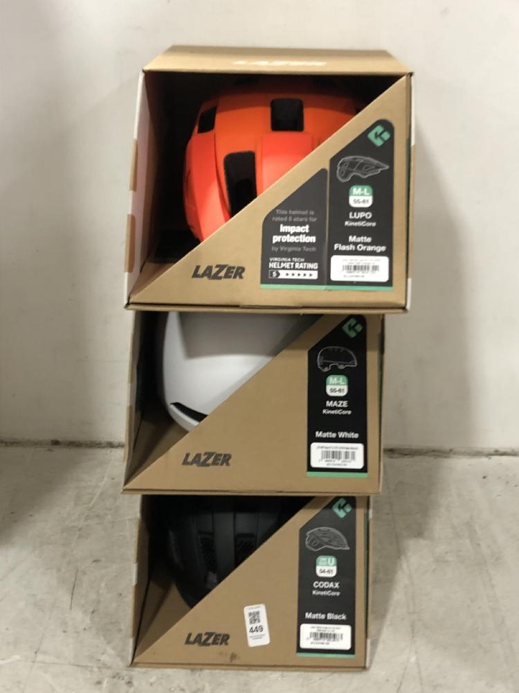 Lot 449  
            Chesterfield SR45 - Parcel Delivery Only 

                
3X ASSORTED HELMETS TO INCLUDE CODAX KINETICORE UNI SIZE 54-61 (LOCATION: F10)