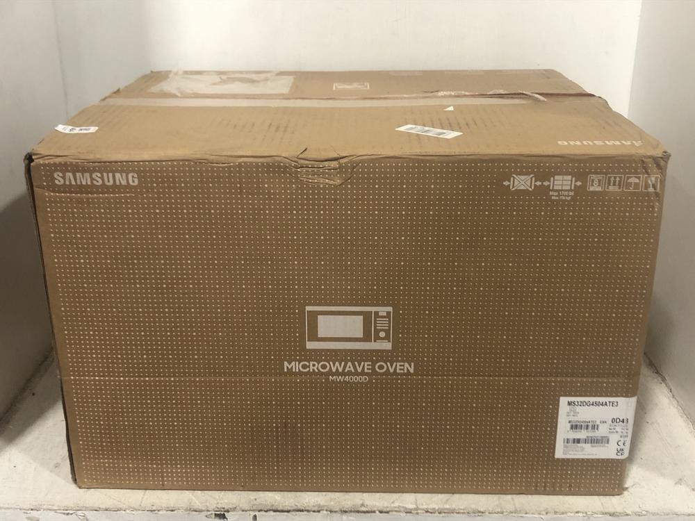 Lot 464  
            Chesterfield SR45 - Parcel Delivery Only 

                
SAMSUNG MICROWAVE OVEN MW4000D (LOCATION: F10)