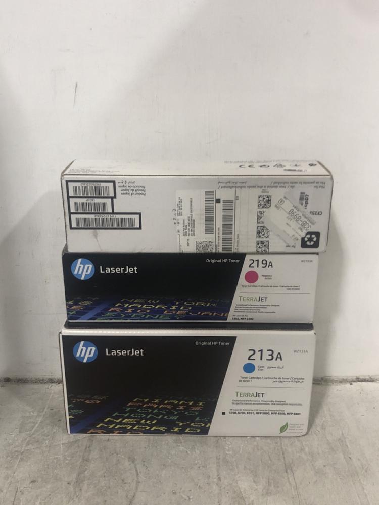 Lot 467  
            Chesterfield SR45 - Parcel Delivery Only 

                
3X ASSORT PRINTER CARTRIDGES TO INCLUDE HP LASERJET CYAN 1886C002 (LOCATION: F10)