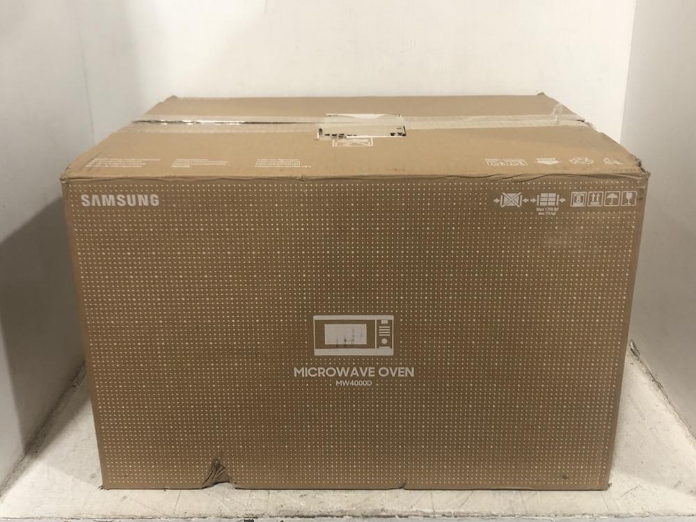 Lot 473  
            Chesterfield SR45 - Parcel Delivery Only 

                
SAMSUNG MICROWAVE OVEN MW4000D (LOCATION: E1)