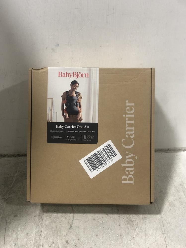Lot 510  
            Chesterfield SR45 - Parcel Delivery Only 

                
BABY BJORN BABY CARRIER ONE AIR 0-3 YEARS (LOCATION: E2)