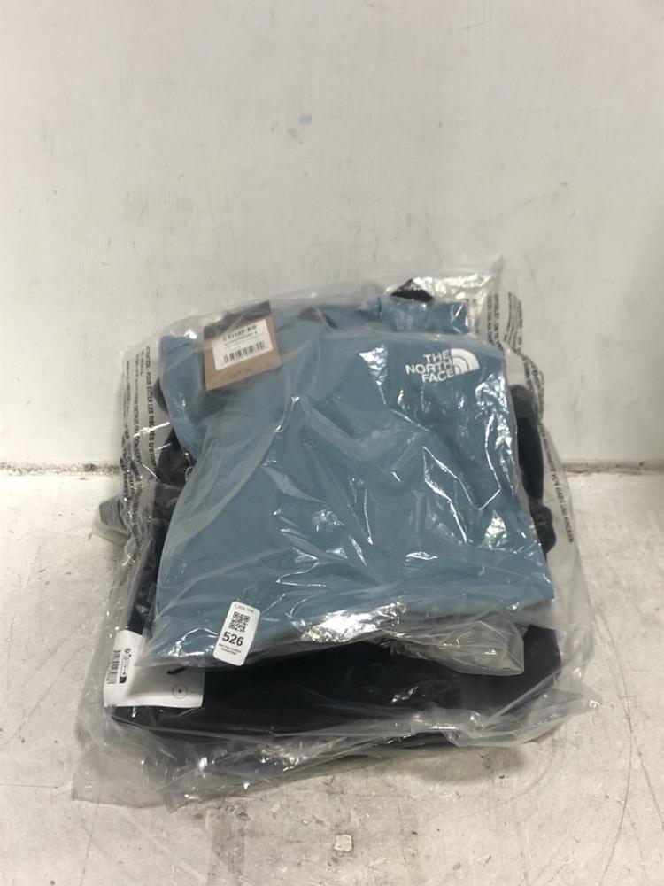 Lot 526  
            Chesterfield SR45 - Parcel Delivery Only 

                
7X ASSORTED BRANDED CLOTHING TO INCLUDE THE NORTH FACE ESSENTIAL OVERSIZED TEE AL...