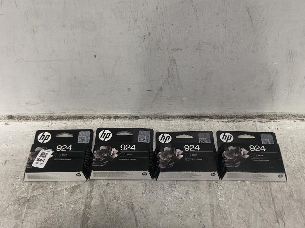 Lot 544  
            Chesterfield SR45 - Parcel Delivery Only 

                
4X HP 924 BLACK INK CARTRIDGES (LOCATION: E3)
