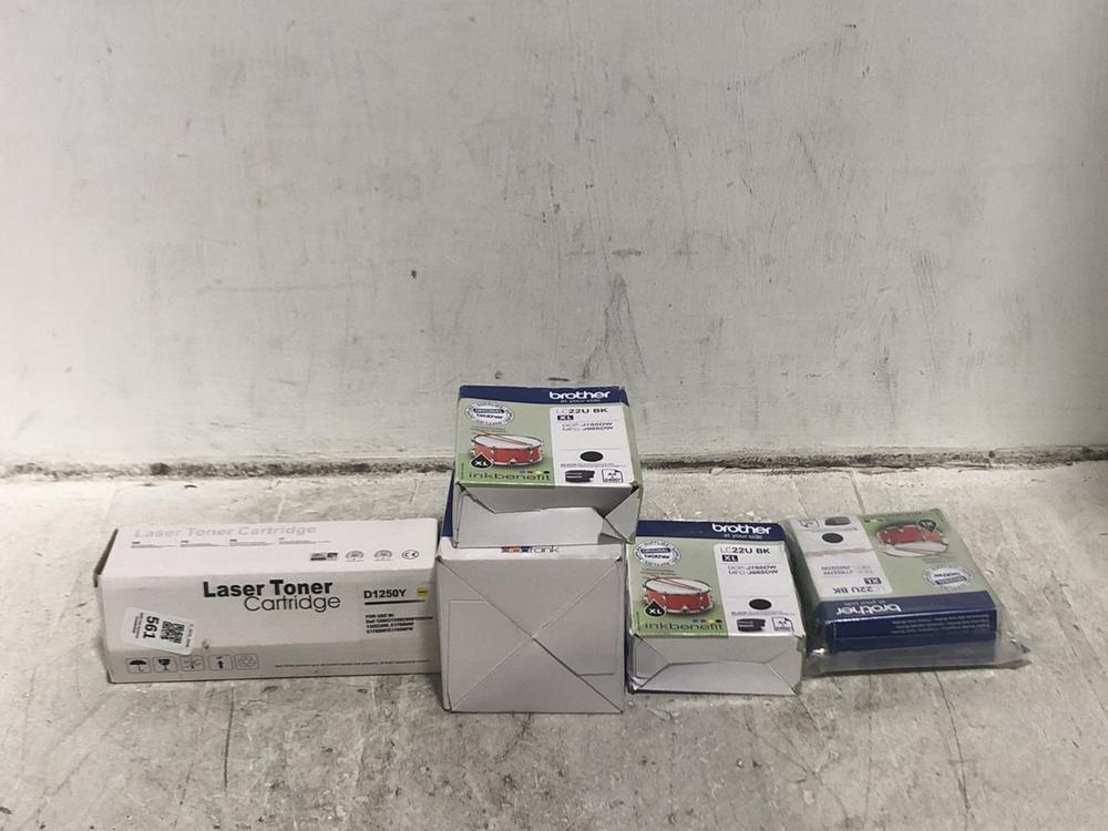 Lot 561  
            Chesterfield SR45 - Parcel Delivery Only 

                
5X ASSORTED INK CARTRIDGES TO INCLUDE LASER TONER CARTRIDGE D1250Y YELLOW (LOCATI...