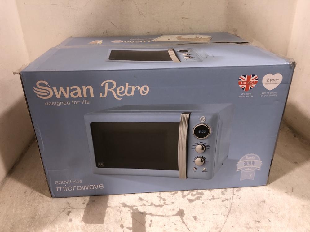 Lot 637  
            Chesterfield SR45 - Parcel Delivery Only 

                
SWAN RETRO MICROWAVE 800W BLUE (LOCATION: E6)