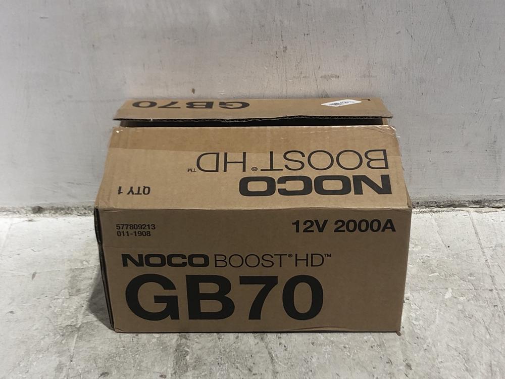 Lot 63  
            Chesterfield SR45 - Parcel Delivery Only 

                
NOCO BOOST GB70 LITHIUM JUMP STARTER ORIGINAL RRP £199 (LOCATION: B2)