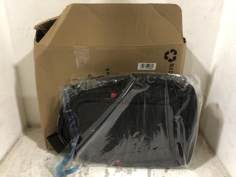 Lot 642  
            Chesterfield SR45 - Parcel Delivery Only 

                
SWISS ARMY GREY BACKPACK TO INCLUDE TIGERMUSIC BAG (LOCATION: E6)