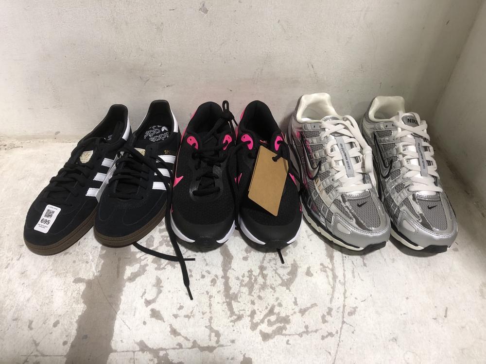 Lot 695  
            Chesterfield SR45 - Parcel Delivery Only 

                
3X ASSORTED BRANDED TRAINER TO INCLUDE ADIDAS SPEZIAL BLACK UK SIZE 5.5 (LOCATION...