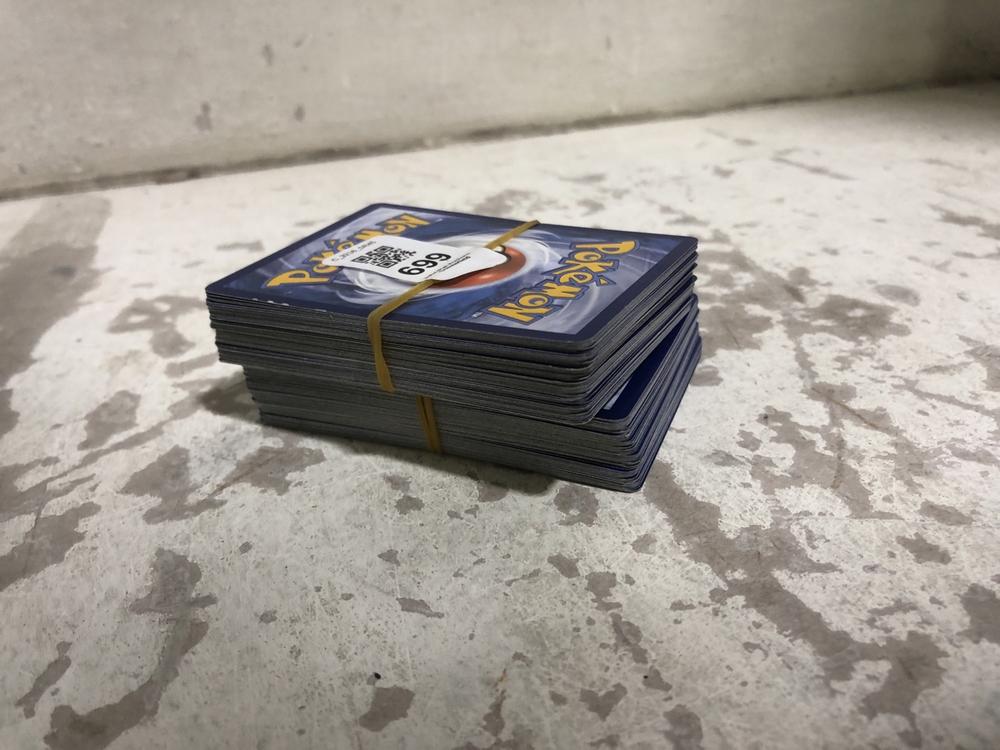 Lot 699  
            Chesterfield SR45 - Parcel Delivery Only 

                
2X POKEMON TCG PACK ASSORTED LOOSE CARDS (LOCATION: E8)