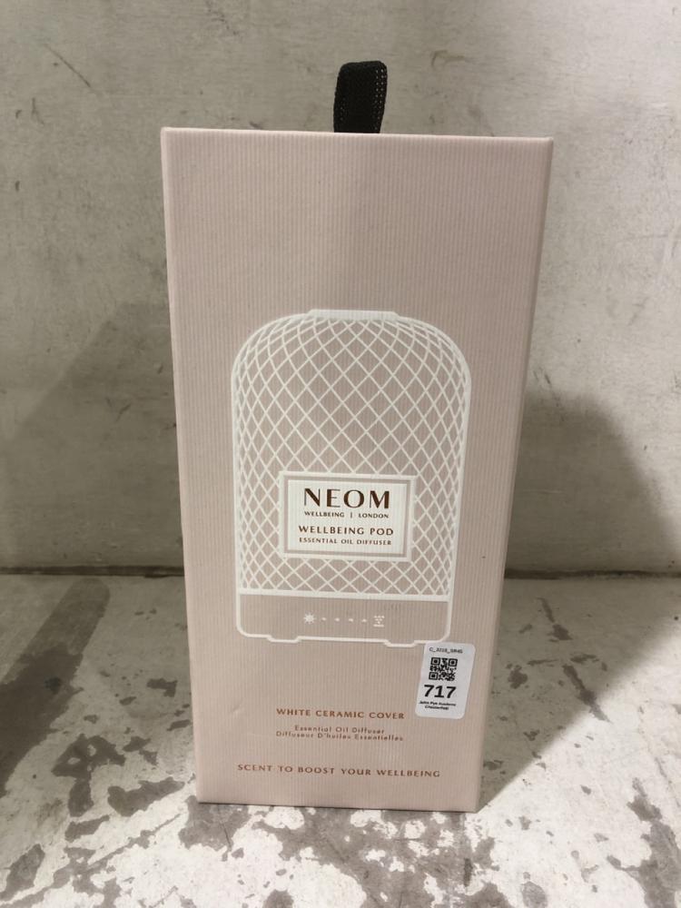 Lot 717  
            Chesterfield SR45 - Parcel Delivery Only 

                
NEOM WELBEING / LONDON WHITE CERAMIC COVER ESSENTIAL OIL DIFFUSER (LOCATION: E9)