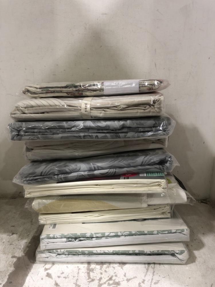 Lot 722  
            Chesterfield SR45 - Parcel Delivery Only 

                
10X ASSORTED ITEMS TO INCLUDE CATHERINE LANSFIELD TABLE CLOTH 137X229CM EASY WIPE...
